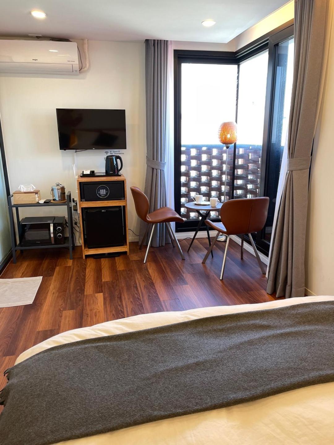 Space In Blackstone Seoul Room photo